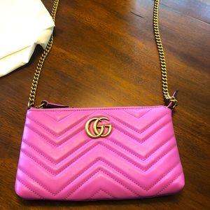 Authentic Gucci Cross Body-Calves Skin Hot Pink